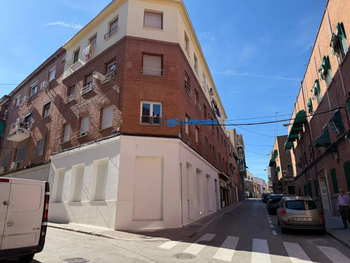 Vista exterior de Piso en venta en Madrid con Calefacción, Terraza y Balcón