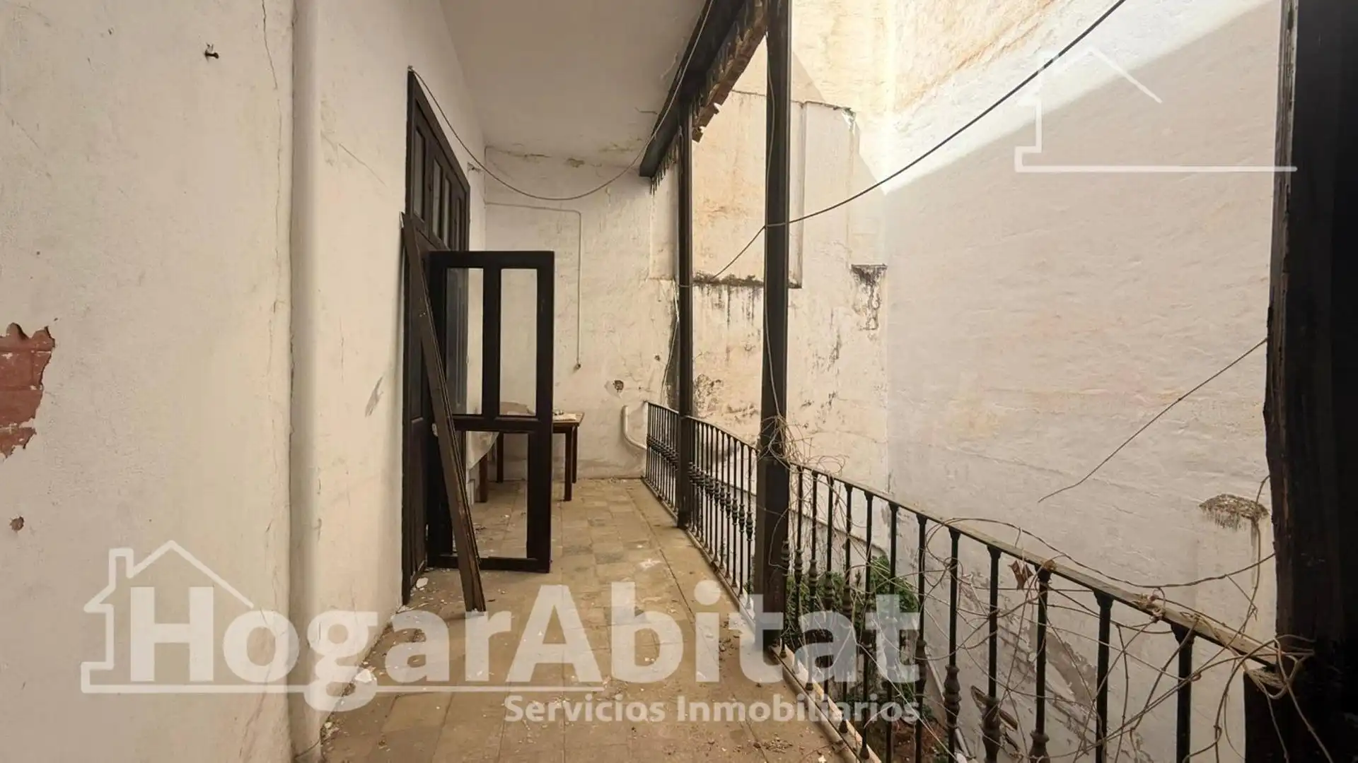 Exterior view of Houses for sale in Oliva  with Terrace, Storage room and Balcony