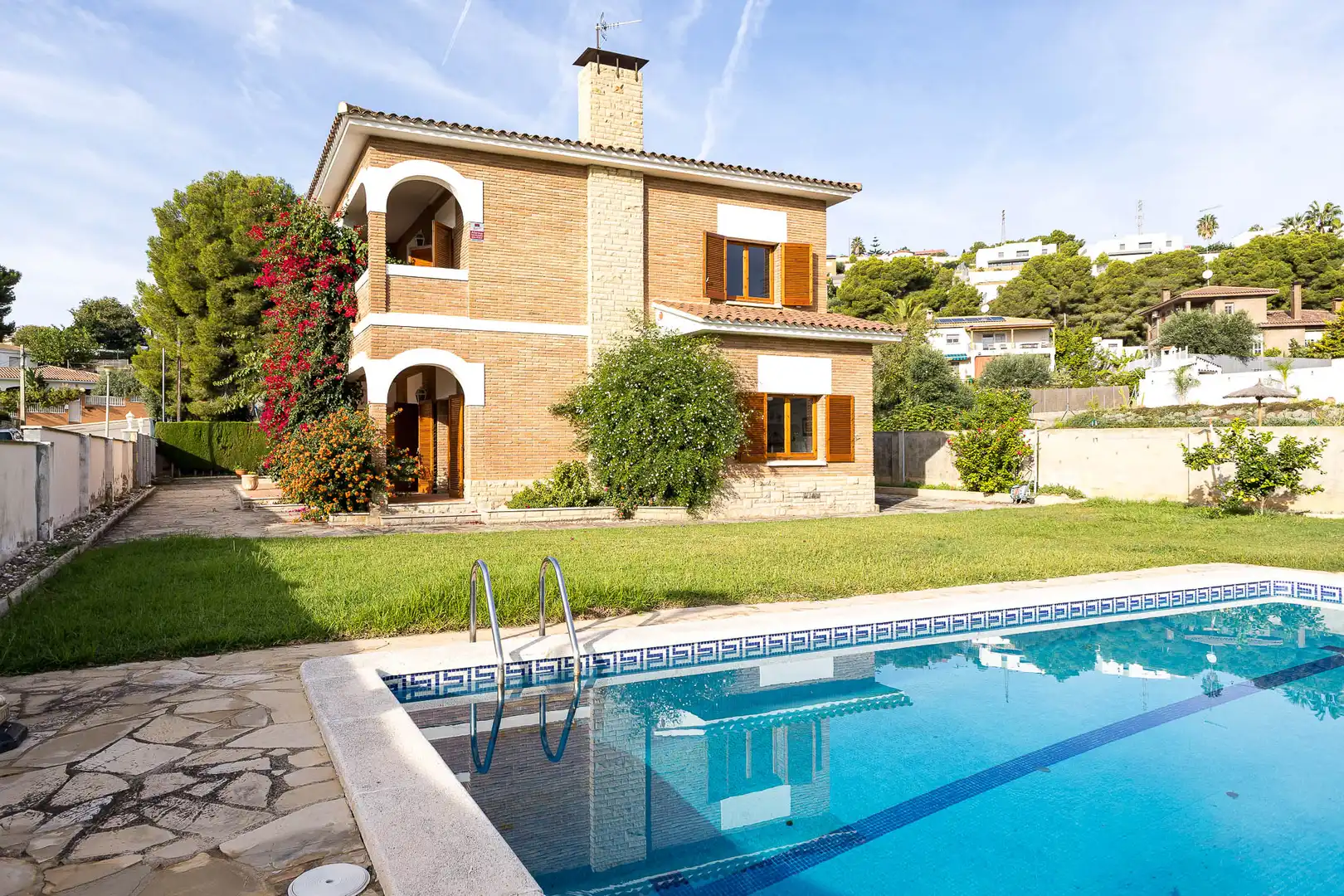 Piscina de Casa o xalet en venda en El Vendrell amb Aire condicionat, Calefacció i Jardí privat