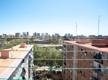 Appartement avec balcon à vendre à Gran Via de les Corts Catalanes