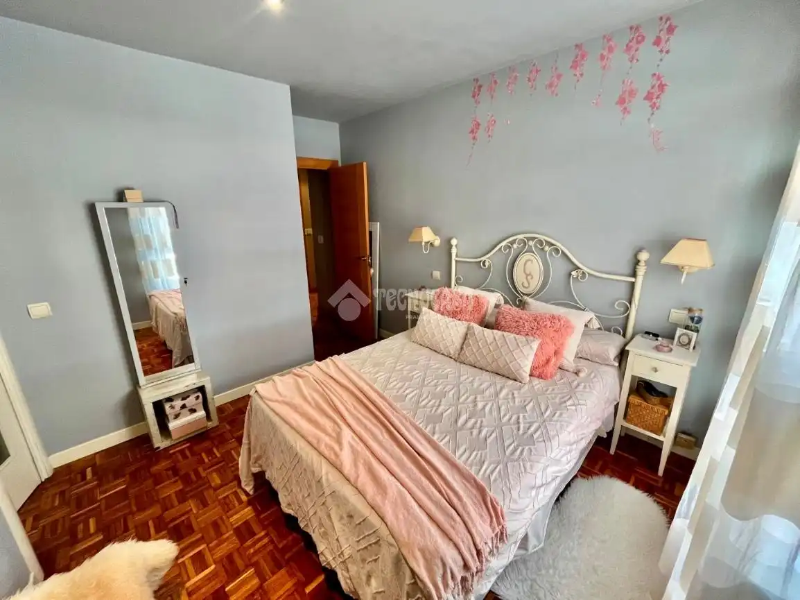 Habitación de Piso en venta en Santander con Calefacción