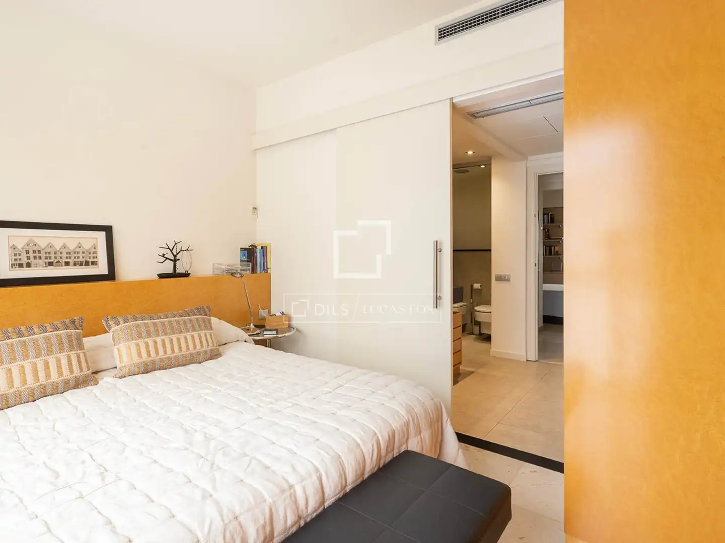 Dormitori de Àtic en venda en Barcelona amb Aire condicionat, Calefacció i Terrassa