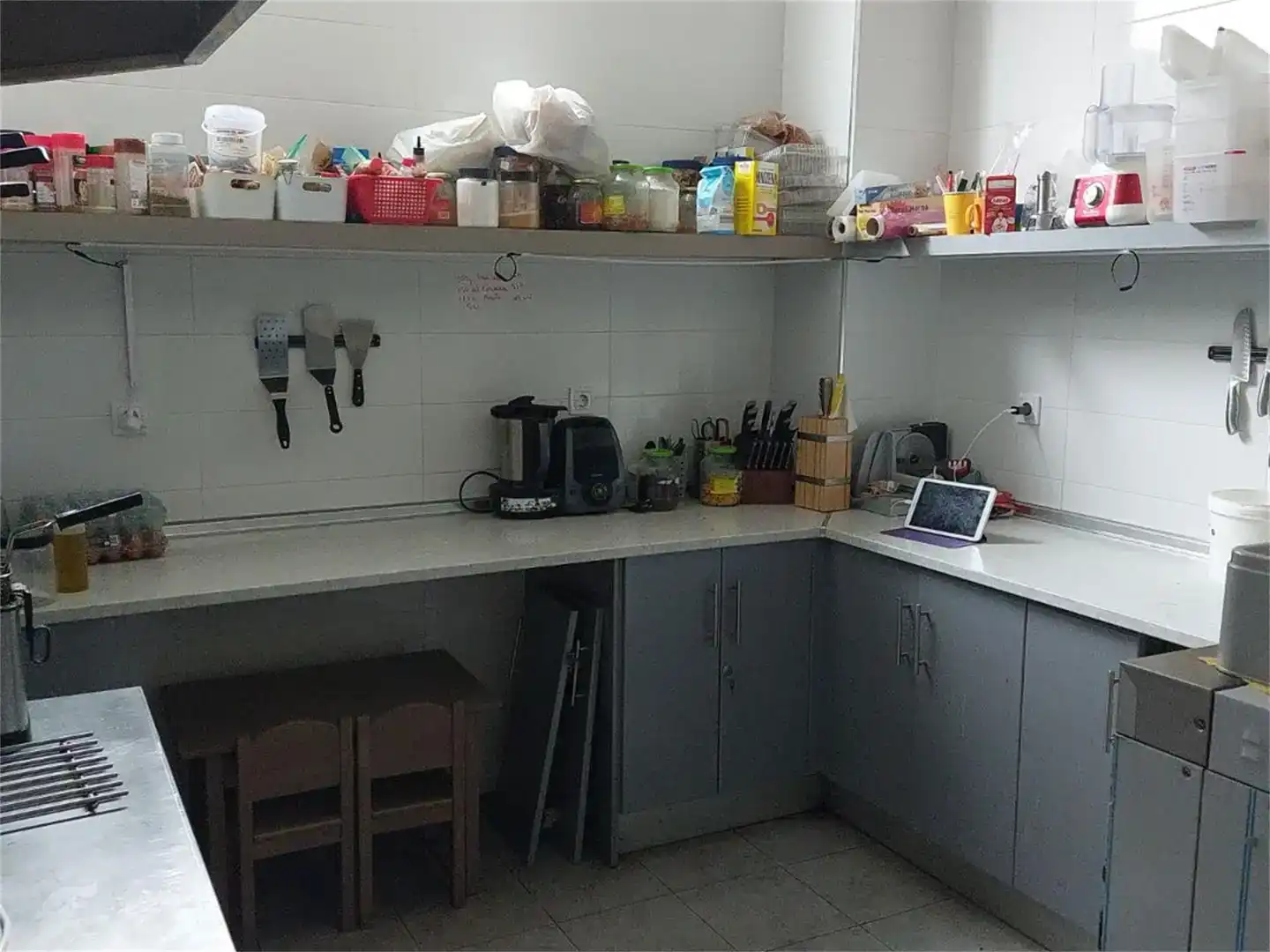 Kitchen of Commercial properties for rent in Parla  with Air Conditioner and Furnished