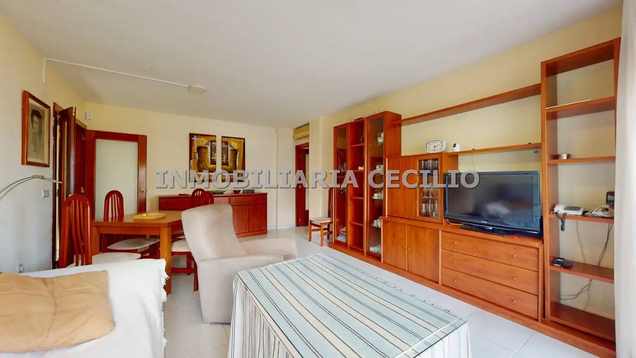 Habitación de Piso en venta en Sant Antoni de Portmany con Aire acondicionado, Calefacción y Terraza