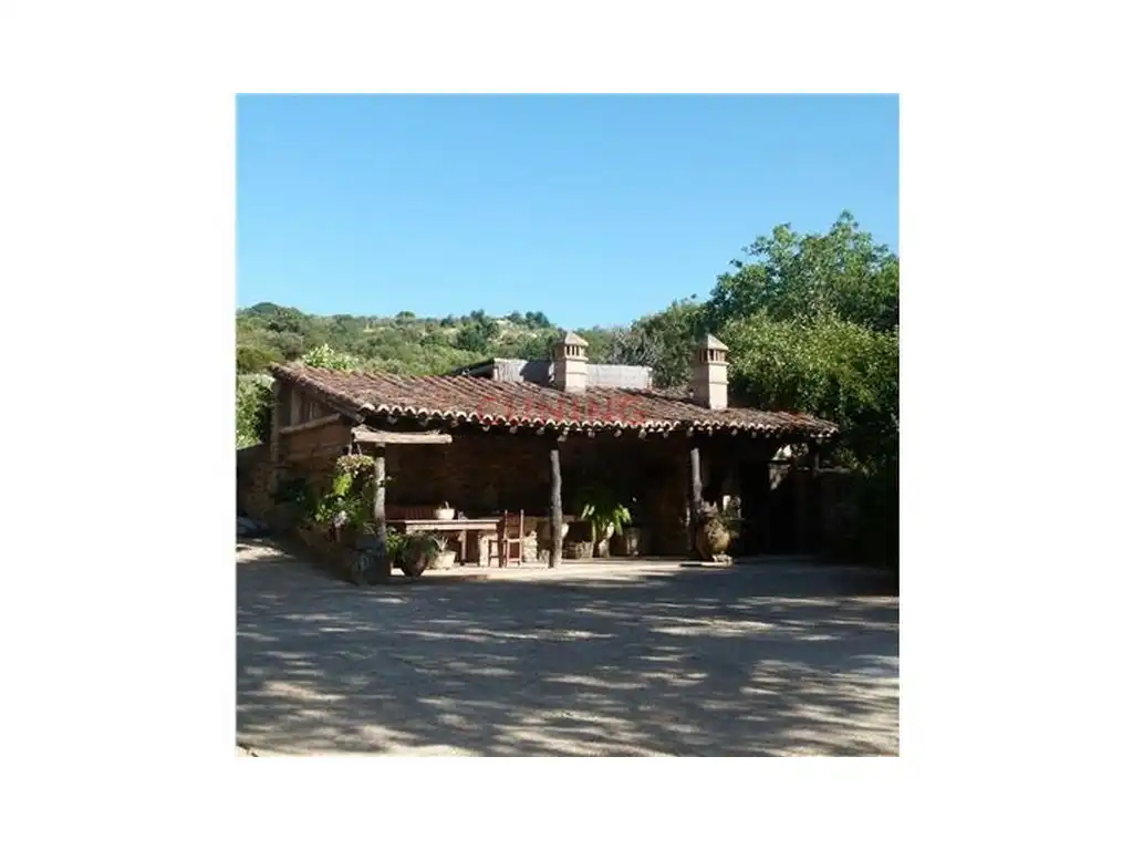Houses for sale in Madroñera