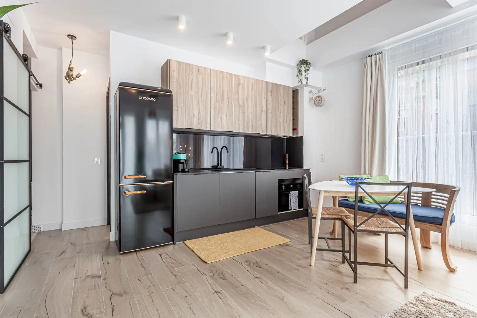 Kitchen of Flat for rent in Madrid  with Air Conditioner, Heating and Parquet flooring