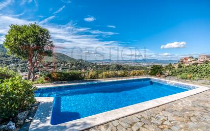 Exterior view of House or chalet for sale in Sant Fost de Campsentelles  with Air Conditioner, Terrace and Swimming Pool