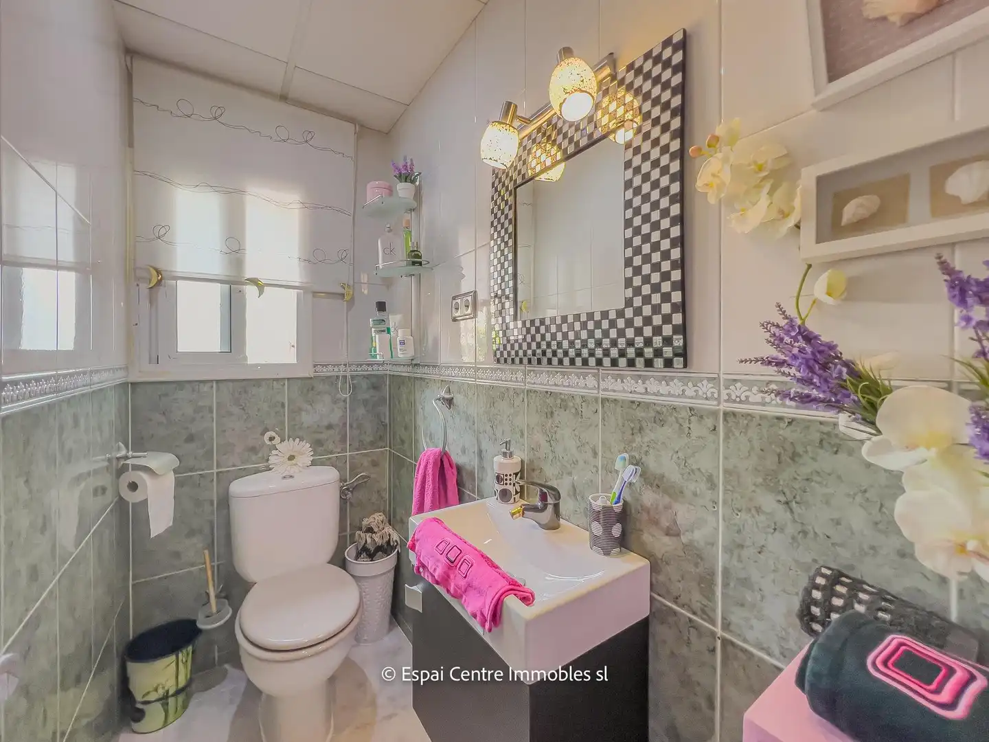Badezimmer von Wohnungen zum Verkauf in Vila-seca mit Heizung, Terrasse und Möbliert