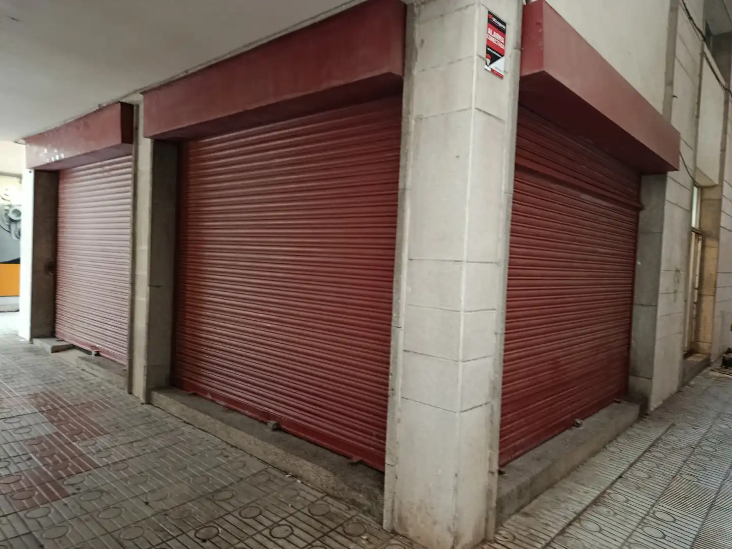 Local comercial en venda a AIGUETA (La Bisbal d'Empordà), imagen 3