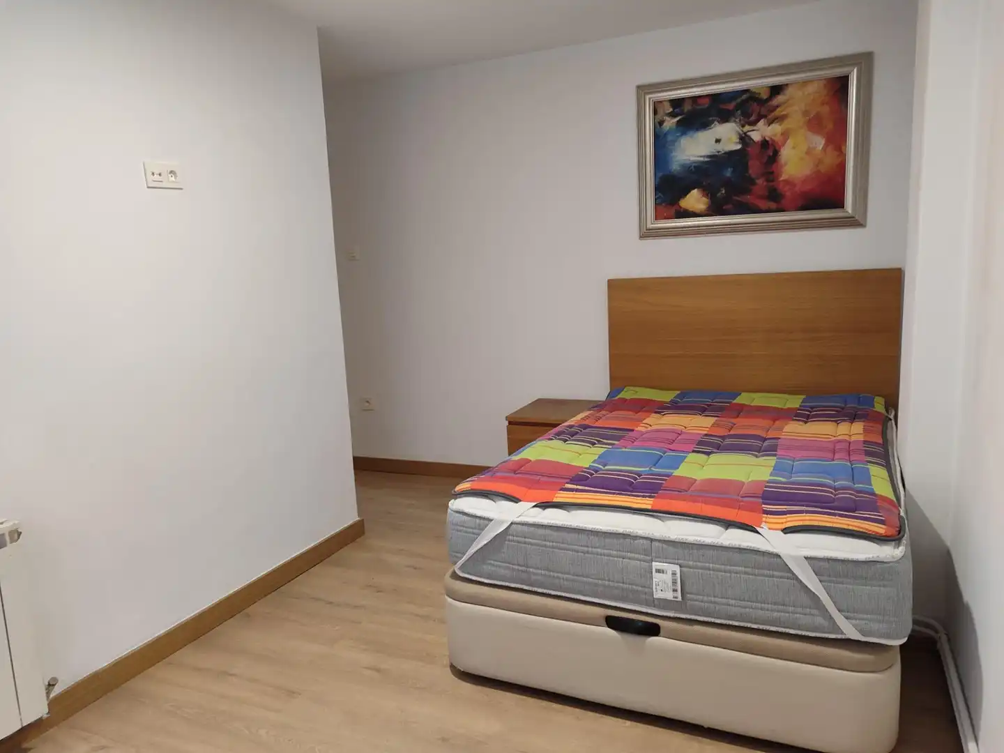 Bedroom of Flat for rent in Oviedo   with Heating, Terrace and Furnished
