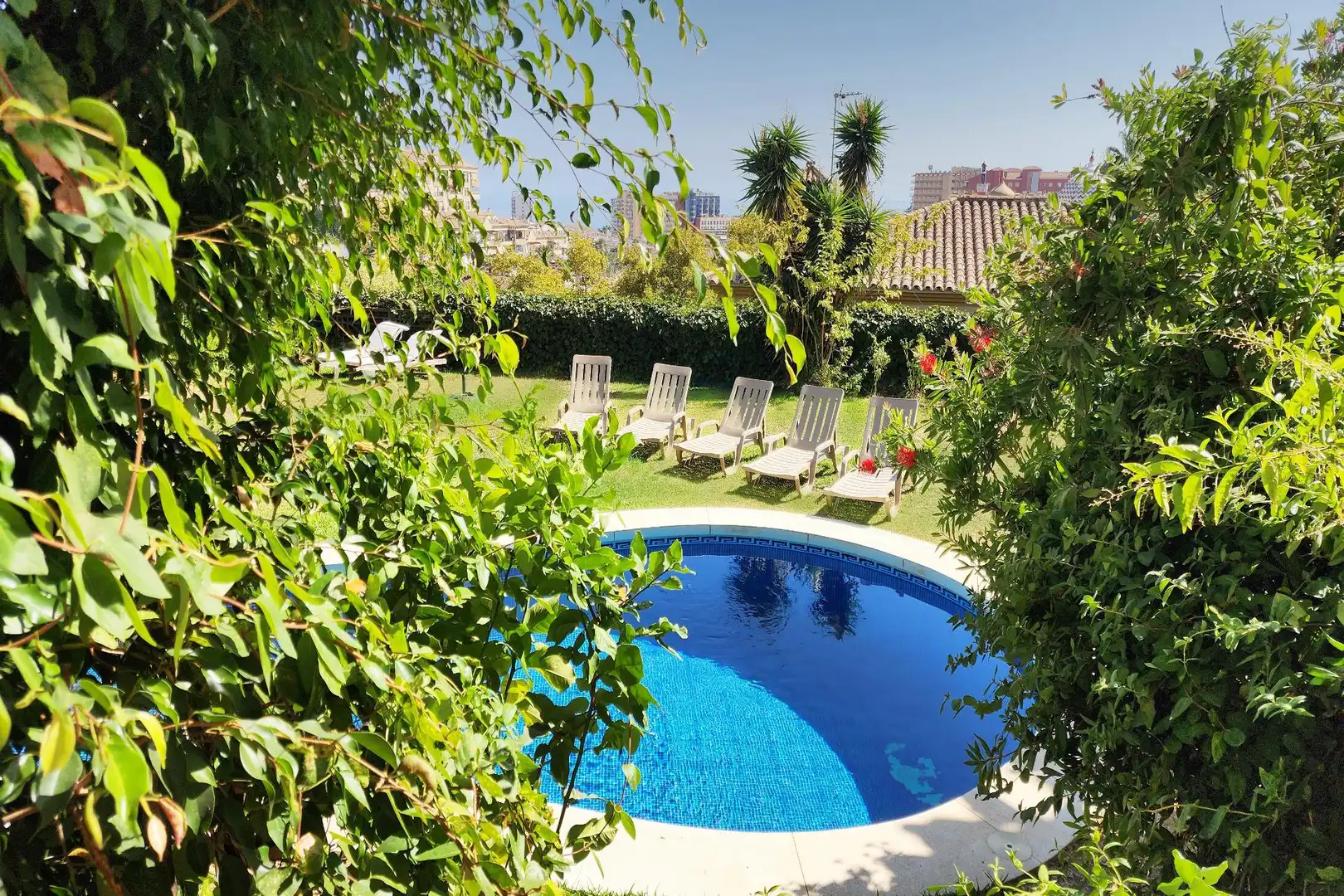 Jardí de Casa o xalet en venda en Benalmádena amb Aire condicionat, Calefacció i Jardí privat