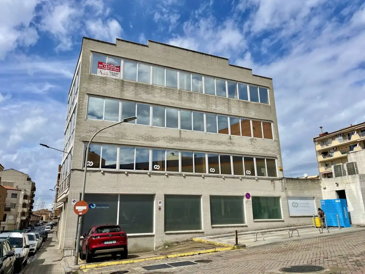 Vista exterior de Oficina de lloguer en Terrassa