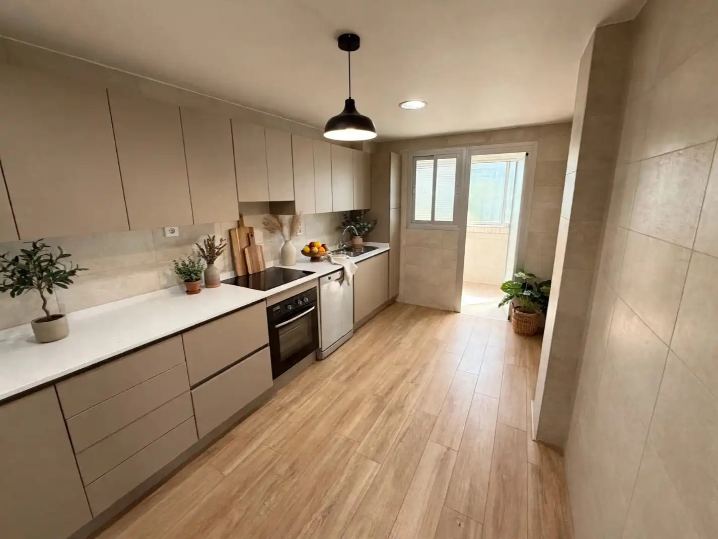 Cocina de Piso en venta en  Granada Capital con Aire acondicionado y Balcón
