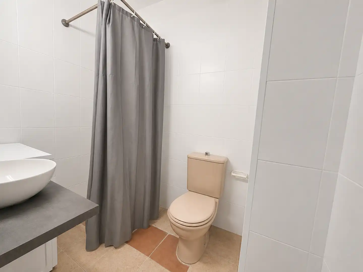 Baño de Estudio en venta en Candelaria con Piscina comunitaria