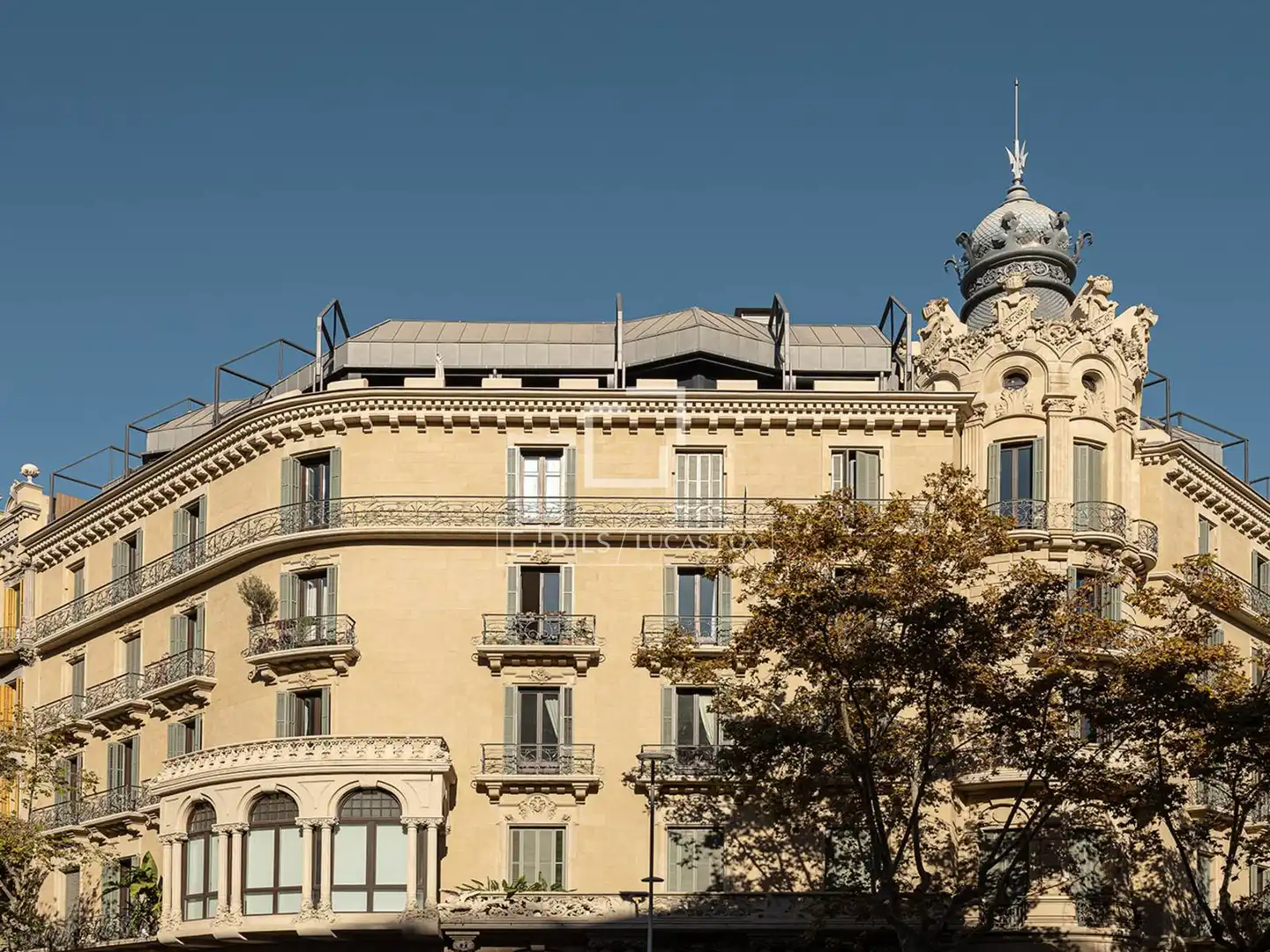 Vista exterior de Piso en venta en Barcelona con Aire acondicionado, Calefacción y Parquet