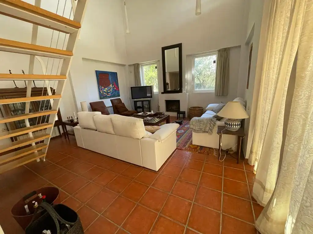 Sala d'estar de Casa o xalet de lloguer en Torrelodones amb Calefacció, Jardí privat i Terrassa