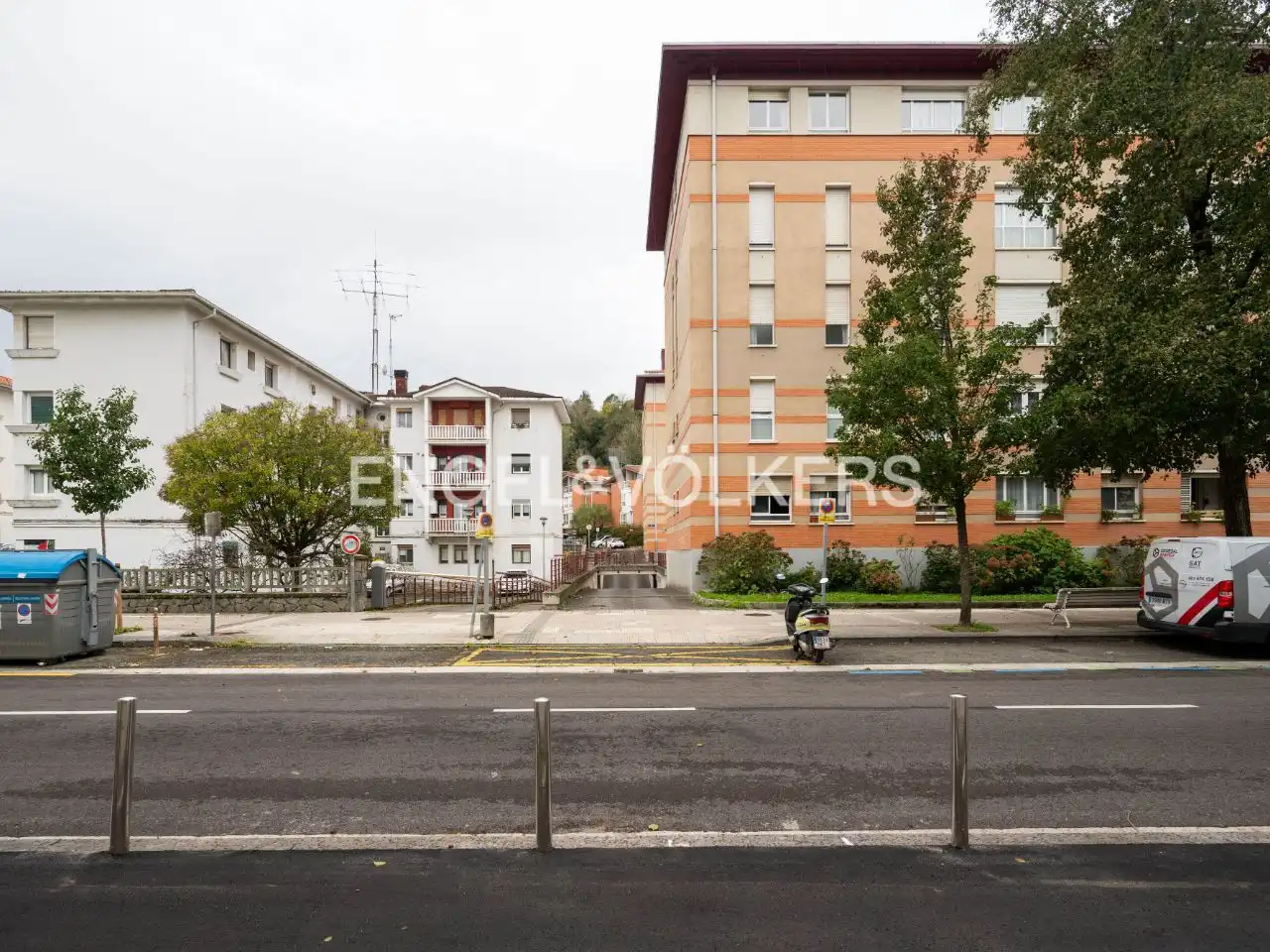 Außenansicht von Garage zum Verkauf in Donostia - San Sebastián 