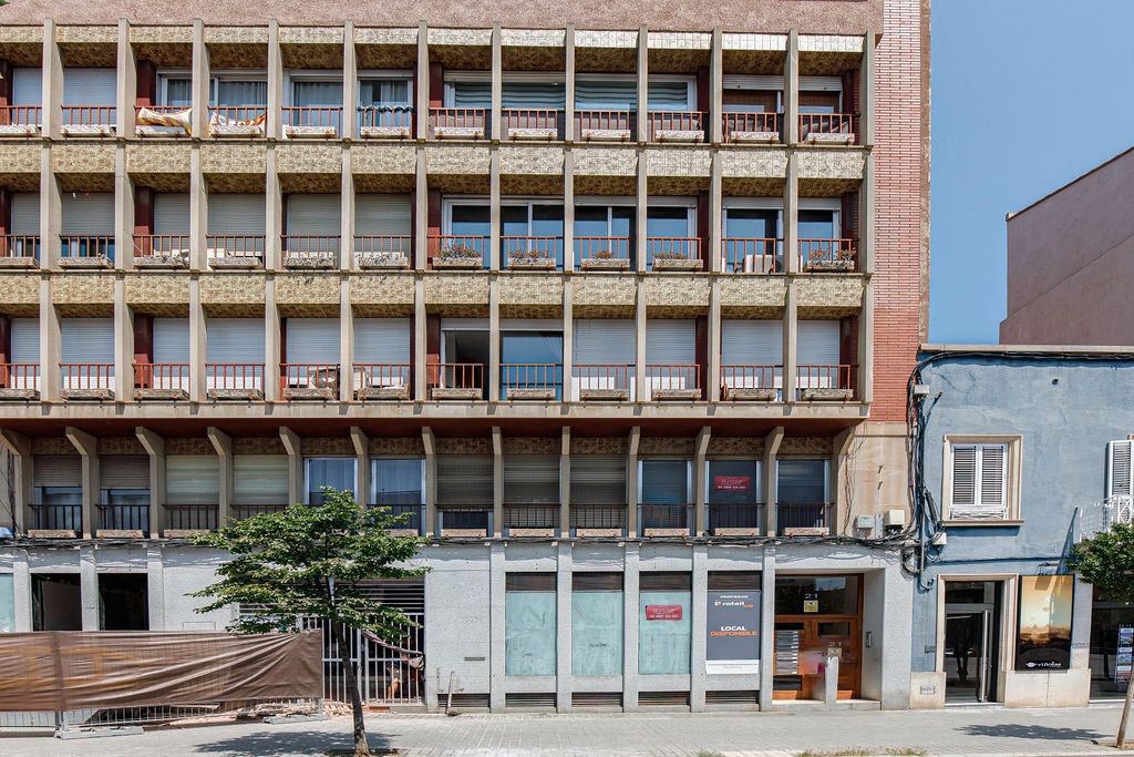 Exterior view of Flat for sale in Figueres