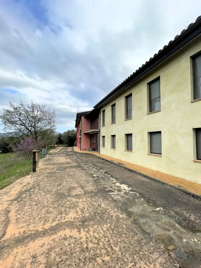 Vista exterior de Finca rústica en venda en Mieres (Girona) amb Calefacció, Parquet i Terrassa