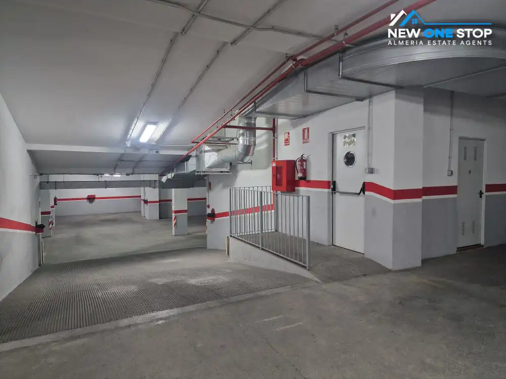 Parkplatz von Wohnungen zum Verkauf in Carboneras mit Klimaanlage, Heizung und Terrasse