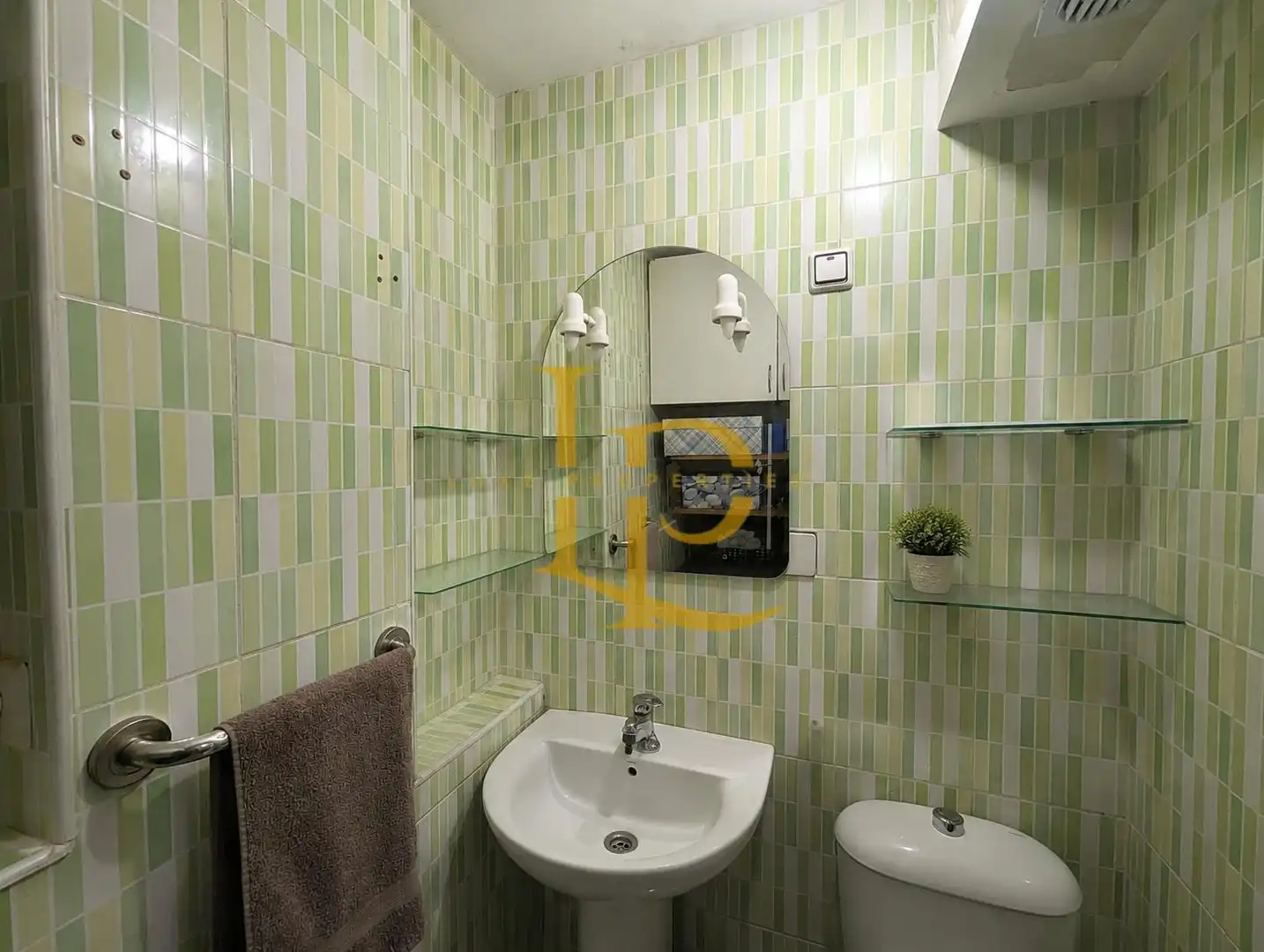 Baño de Piso en venta en San Lorenzo de El Escorial con Calefacción, Jardín privado y Horno