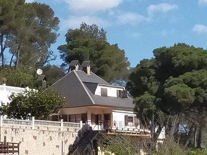 Vista exterior de Casa o xalet en venda en Sant Fost de Campsentelles amb Terrassa, Piscina i Balcó