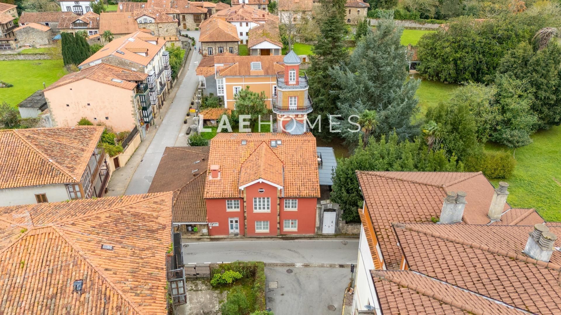 Vista exterior de Casa o xalet en venda en Liérganes amb Calefacció, Jardí privat i Terrassa