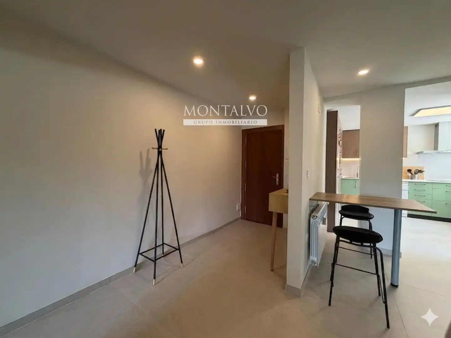 Piso de alquiler en Granada con Lavadora, Microondas y TV
