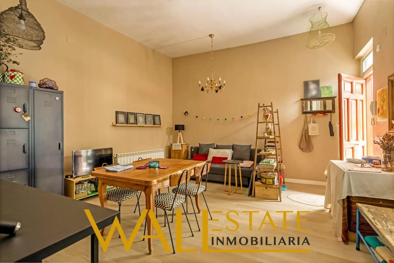 Exterior view of Ground floor for sale in Madrid  with Heating