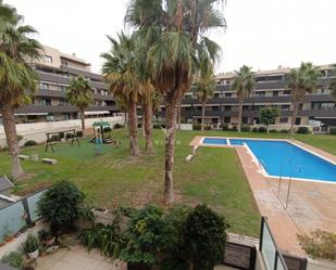 Swimming pool of Flat for sale in Vilanova i la Geltrú  with Air Conditioner, Heating and Private garden