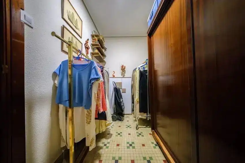 Piso en venta en Valencia con Aire acondicionado, Terraza y Amueblado