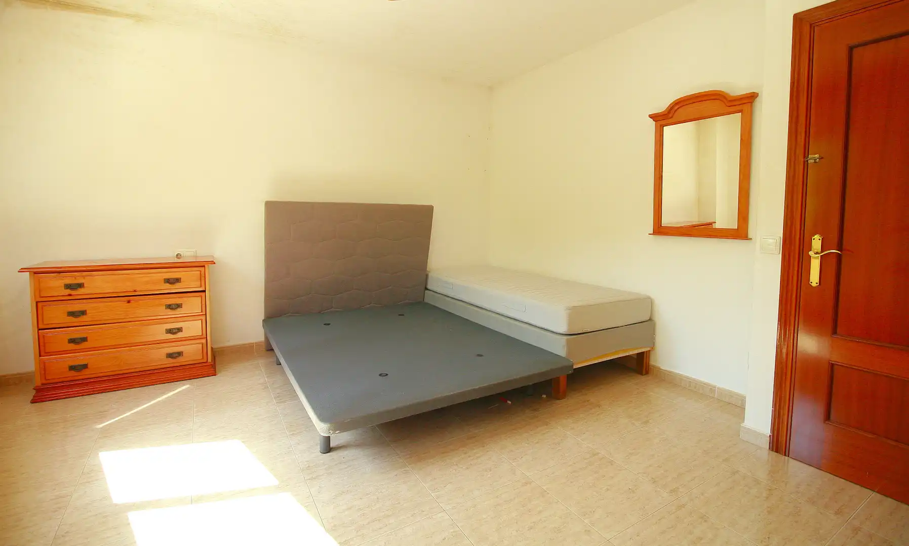 Habitación de Casa adosada en venta en Palafrugell con Calefacción, Jardín privado y Terraza