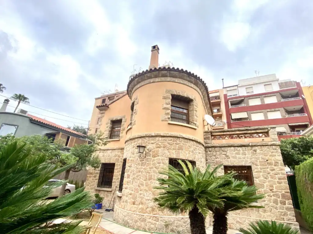 Exterior view of Houses for rent in Castellón de la Plana / Castelló de la Plana  with Heating, Private garden and Terrace