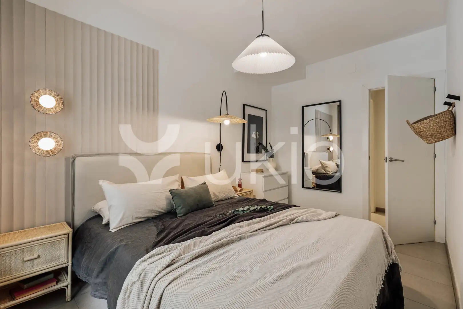 Habitación de Apartamento de alquiler en Barcelona con Aire acondicionado, Calefacción y Amueblado