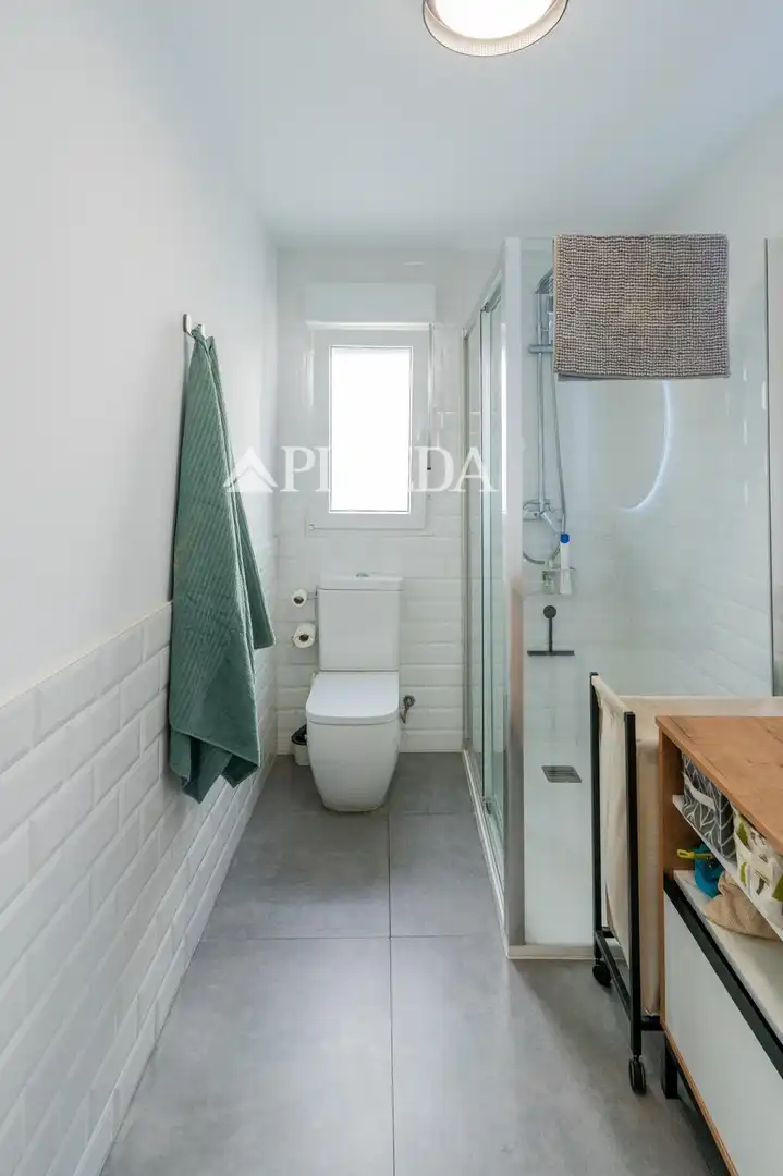 Badezimmer von Wohnung zum Verkauf in Puçol mit Klimaanlage und Balkon