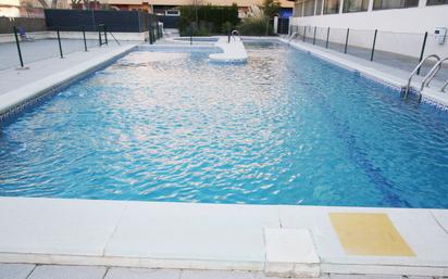 Piscina de Pis en venda en  Albacete Capital amb Aire condicionat i Balcó