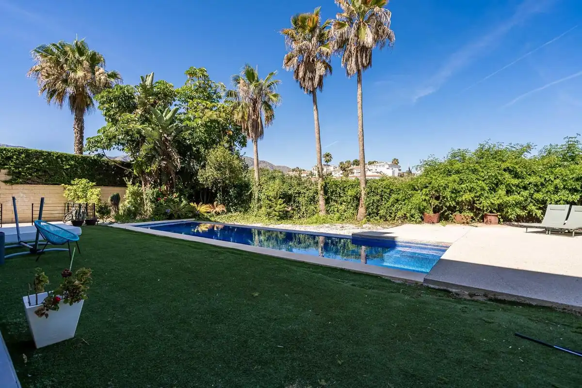 Villa avec piscine à vendre à Las Lagunas, imagen 3