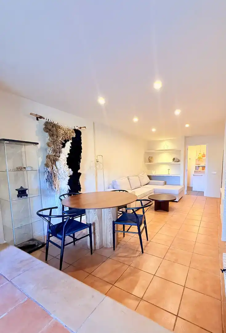 Sala d'estar de Casa adosada en venda en Altea amb Moblat i Balcó
