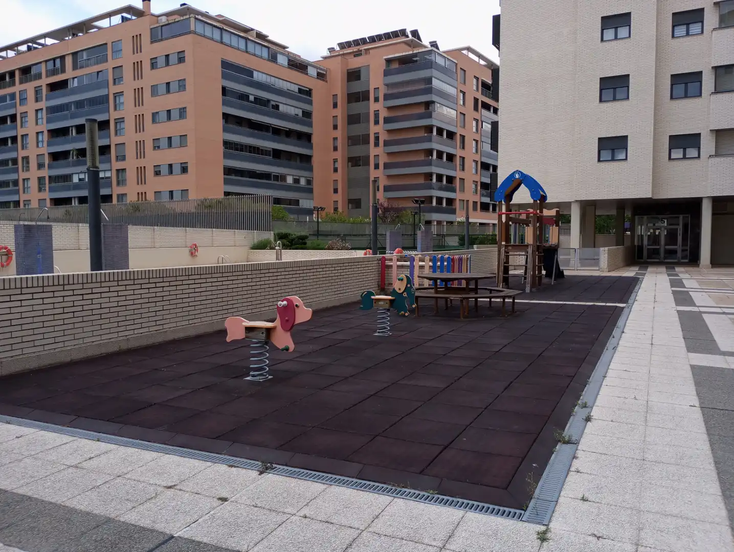 Flat for rent in Oliver
