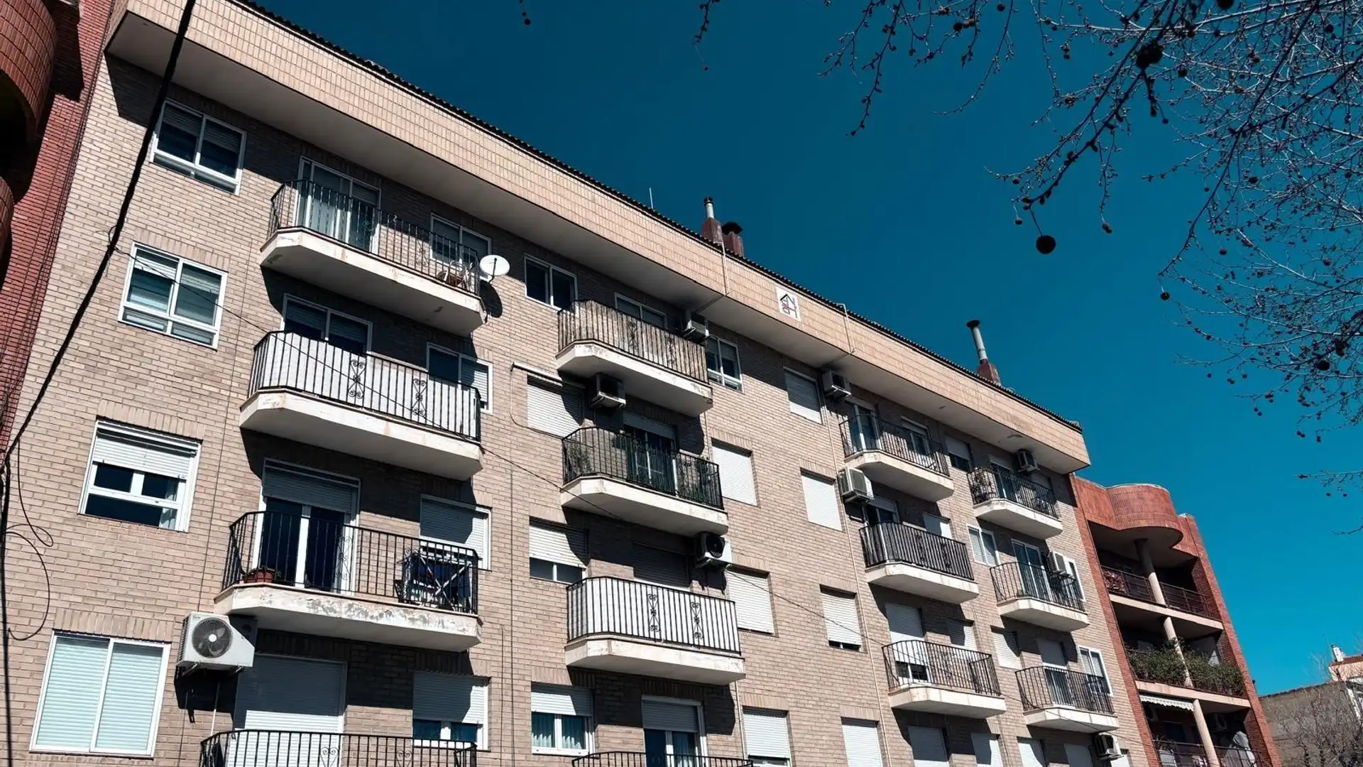 Vista exterior de Piso en venta en Almansa con Aire acondicionado, Terraza y Trastero