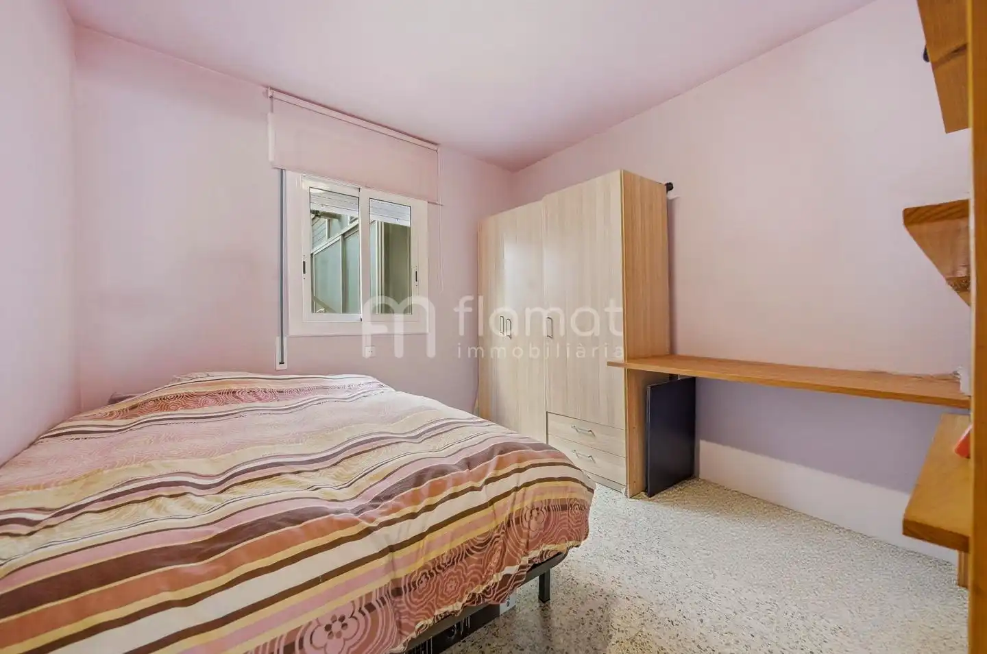Bedroom of Flat for sale in Figueres