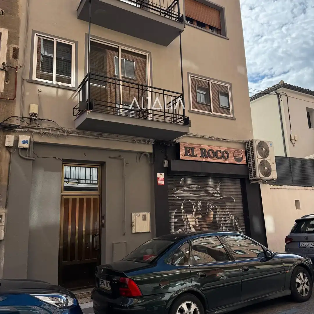 Vista exterior de Local en venta en Cuenca con Aire acondicionado