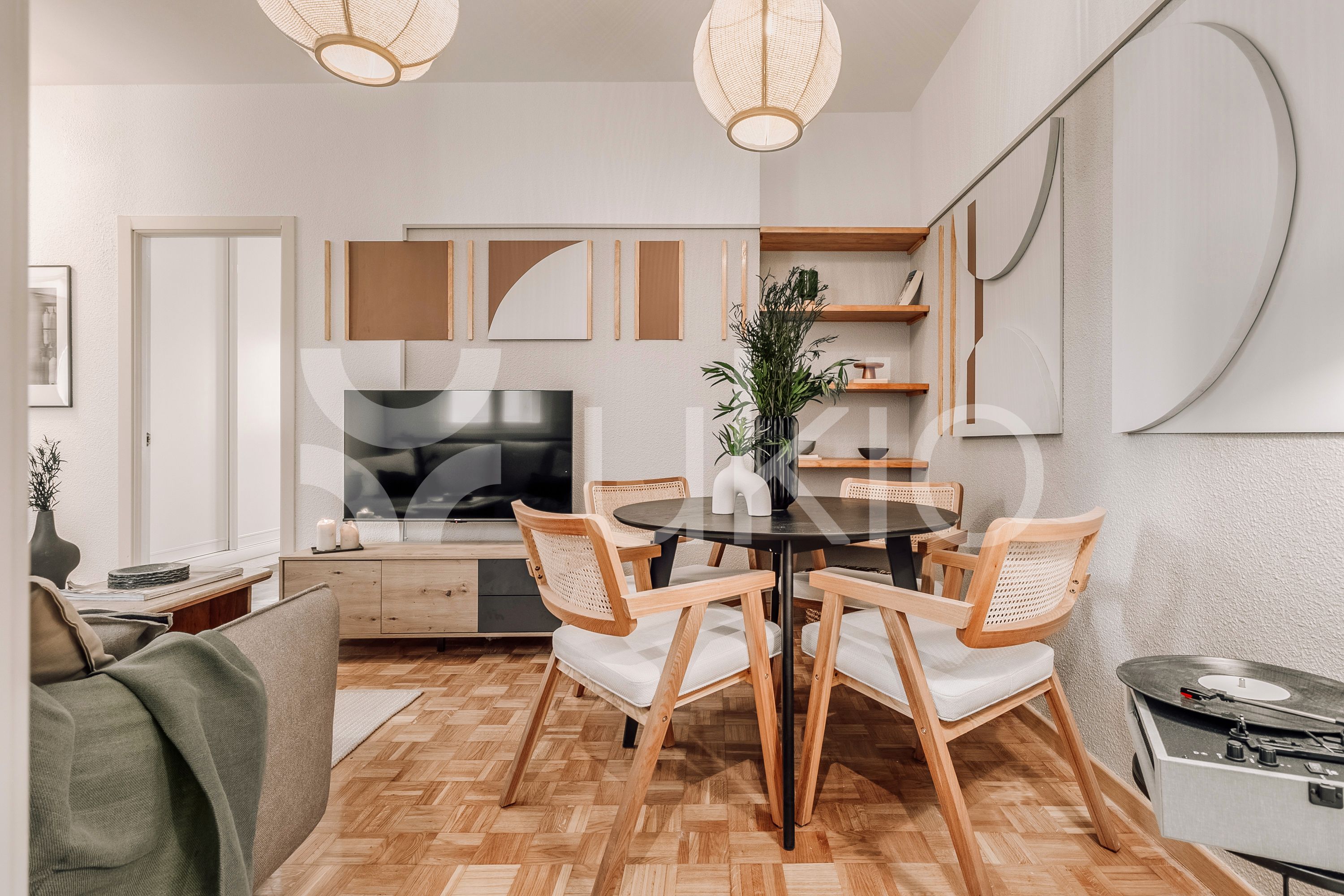 Sala d'estar de Apartament de lloguer en  Madrid Capital amb Aire condicionat, Calefacció i Moblat