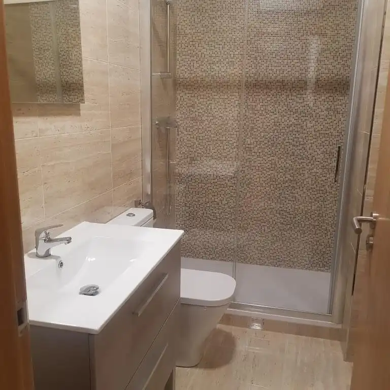 Bathroom of Flat for share in Casco Viejo