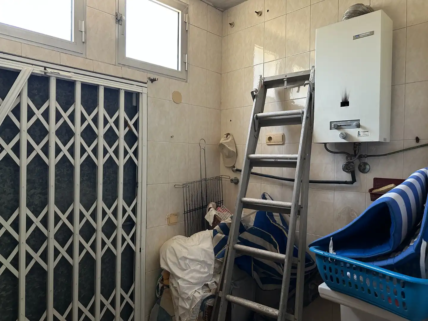 Bathroom of Houses for sale in Torrevieja  with Private garden, Terrace and Swimming Pool