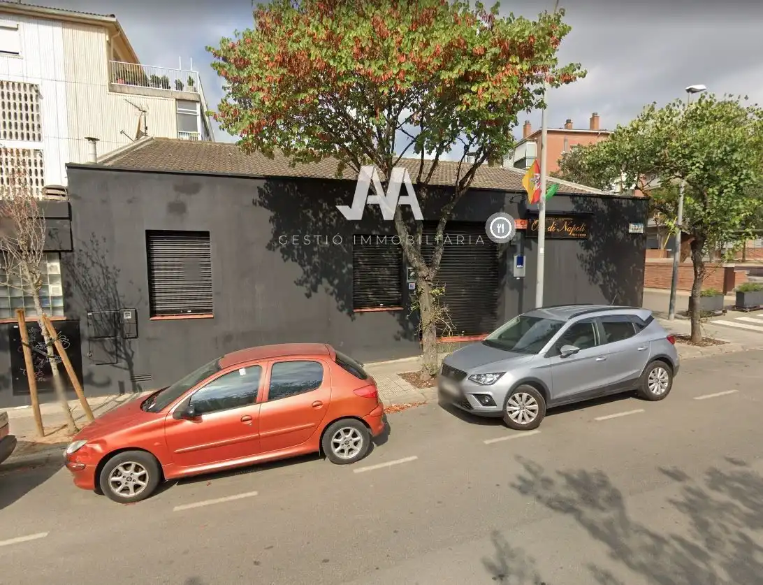 Local comercial en venda a Llevant, imagen 6