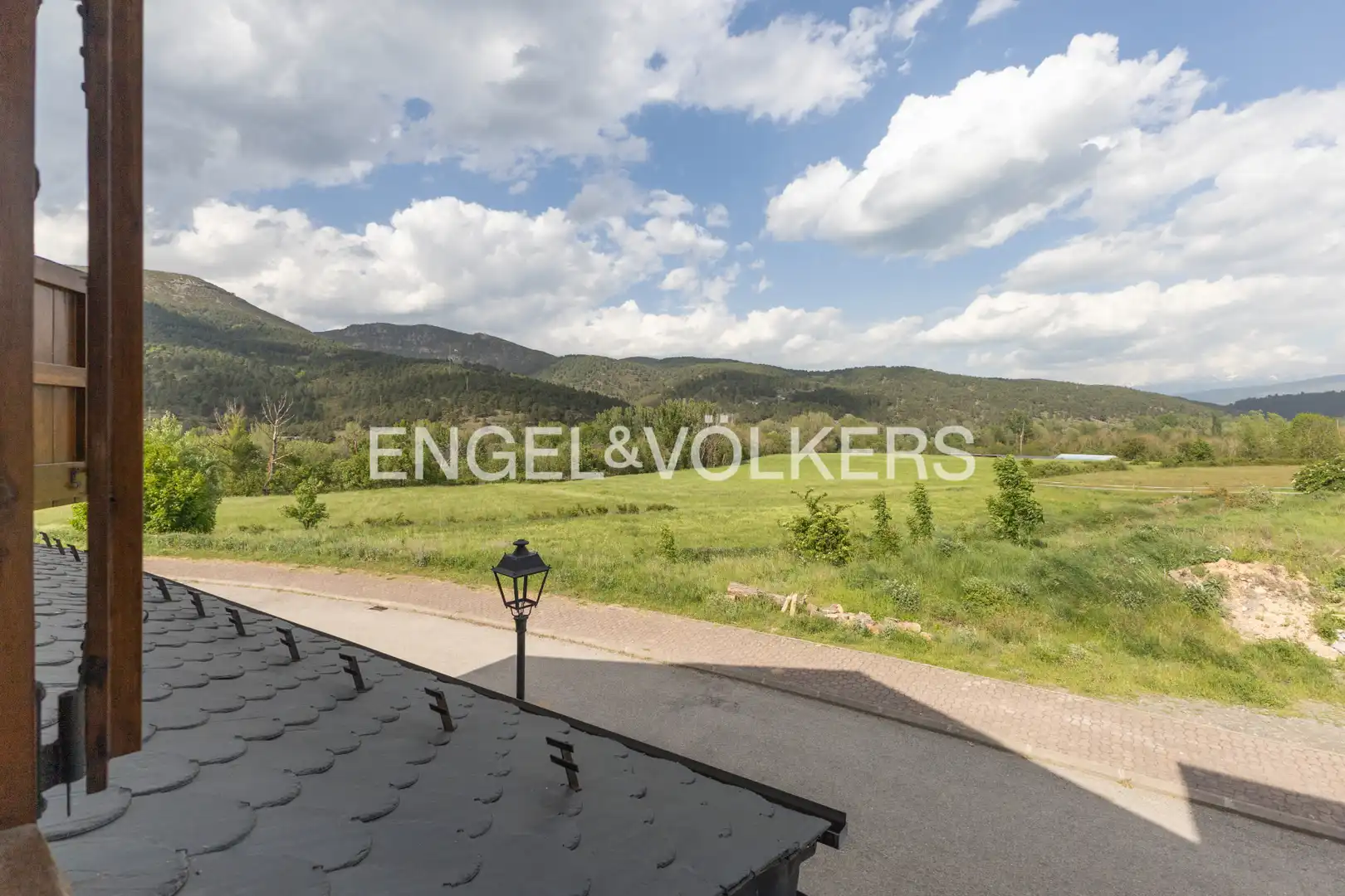 Casa adosada en venda en Bellver de Cerdanya amb Calefacció, Parquet i Terrassa