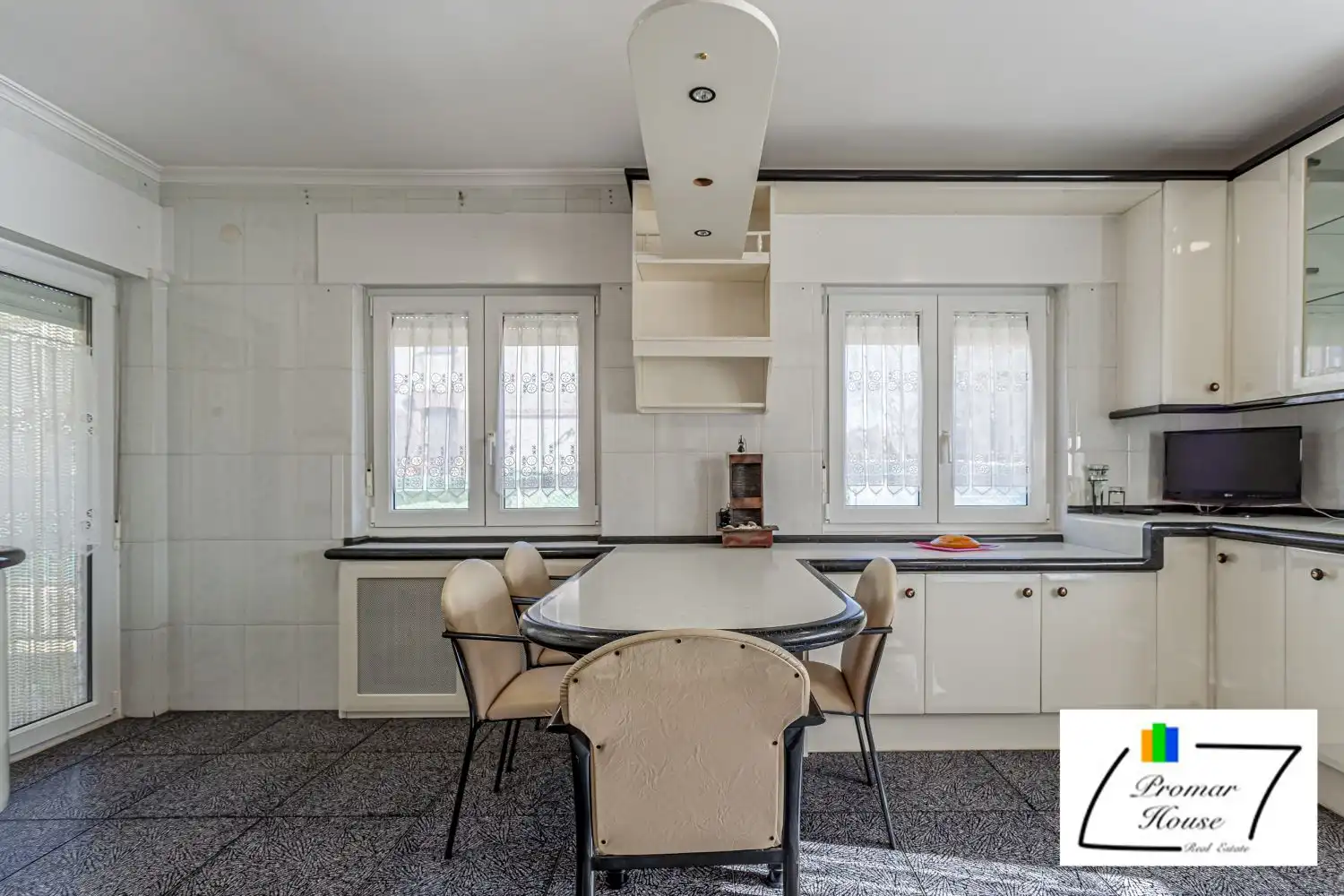 Cocina de Casa o chalet en venta en Ávila con Calefacción, Jardín privado y Terraza