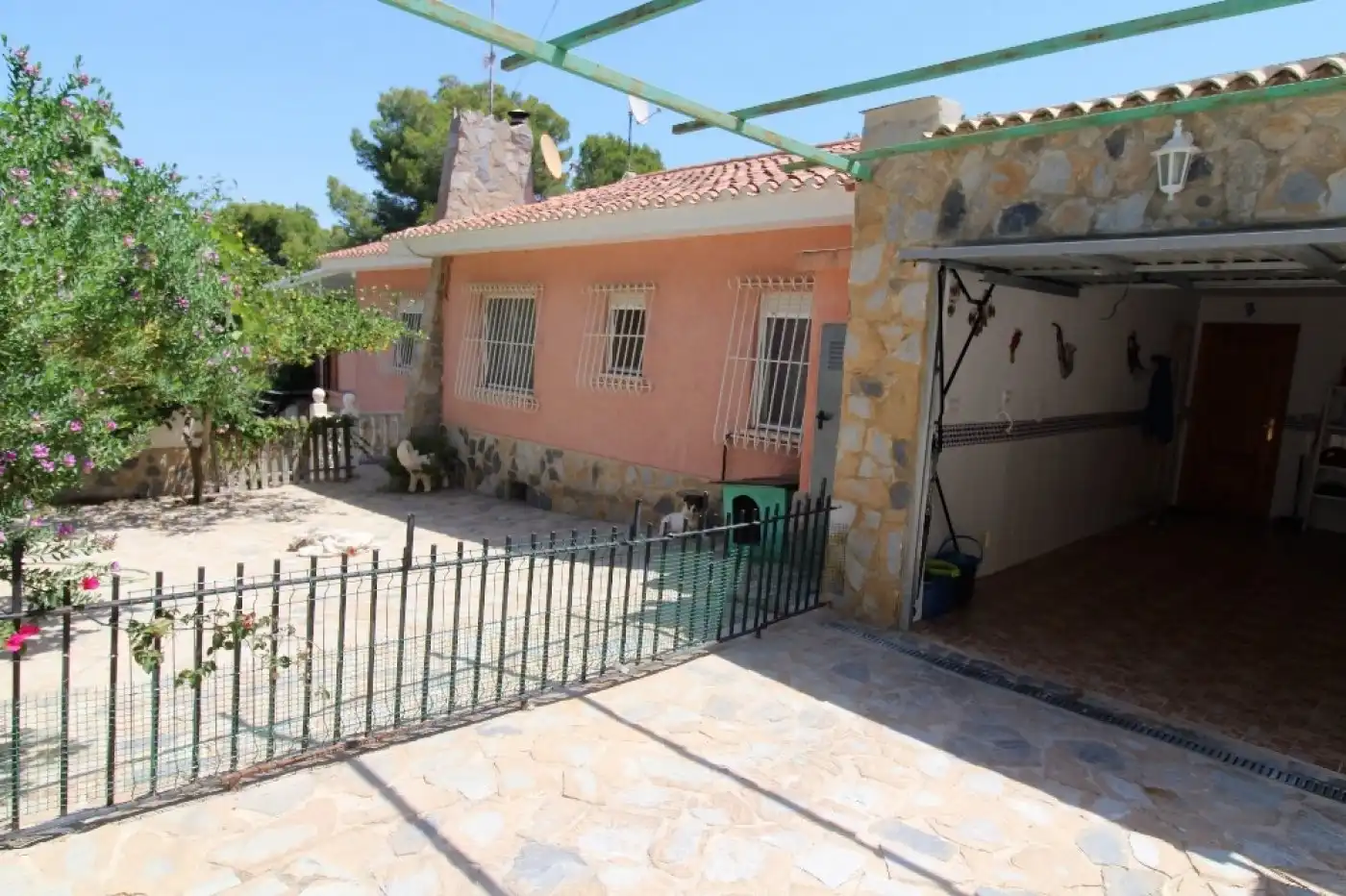 Chalet con piscina en venta en Los Balcones - Los Altos, imagen 37