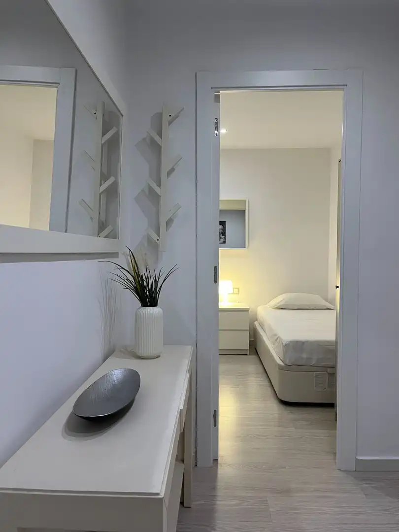 Bedroom of Flat for sale in Barcelona  with Air Conditioner, Heating and Furnished
